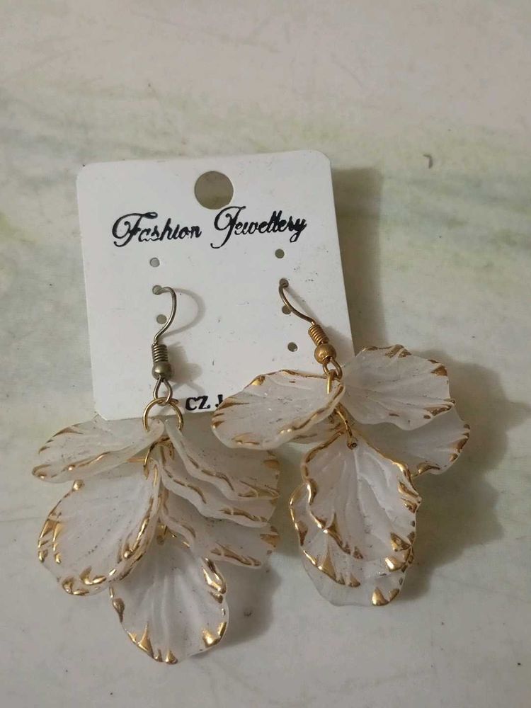 White Petal Earrings with Gold Trim