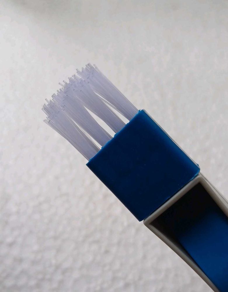 🆕️ Compact Cleaning Brush for Keyboard