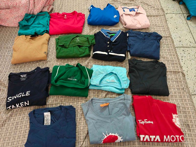 15 nos Bundle of Men's T-Shirts