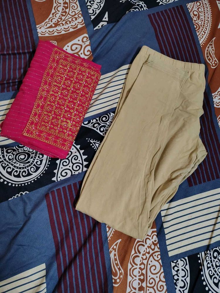 Elegant Kurta Set with Intricate Embroidery