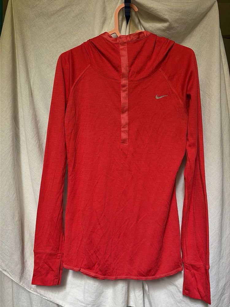 Nike Long Sleeve Hooded Top