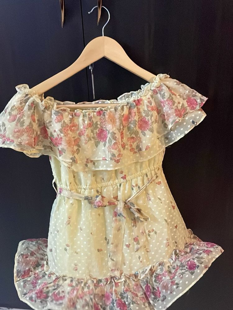 Chic Ruffled Floral Dress