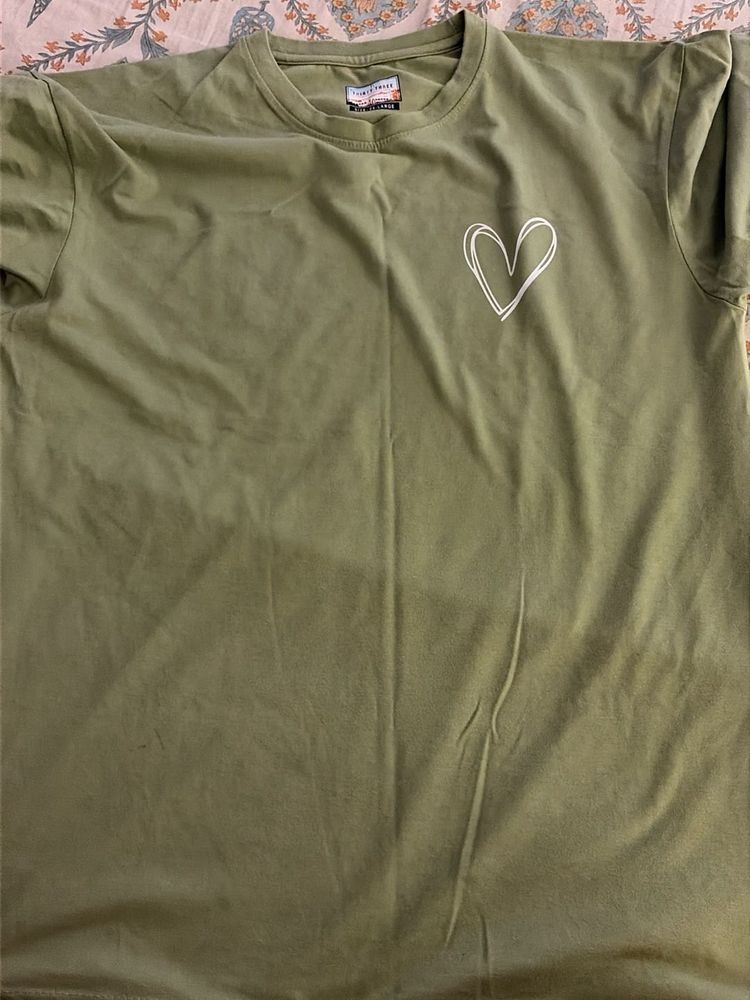Olive Green Heart Graphic T-Shirt