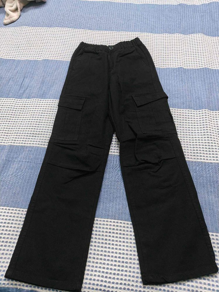 Stylish Black Cargo jeans