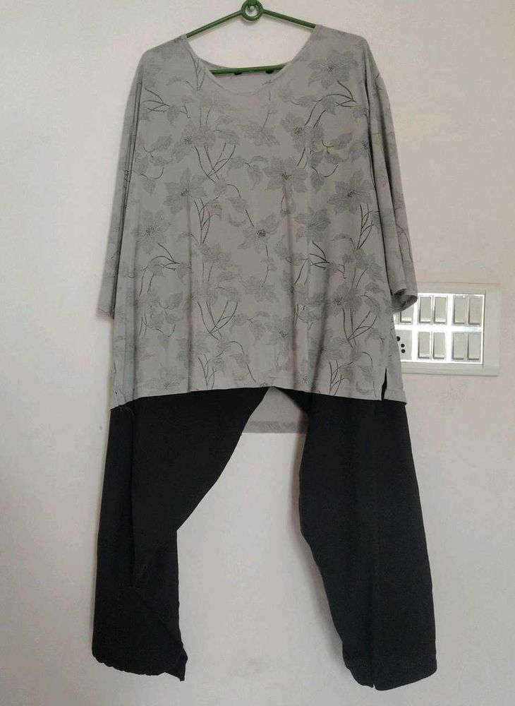 Gray Floral Print Kurta with Black Pants