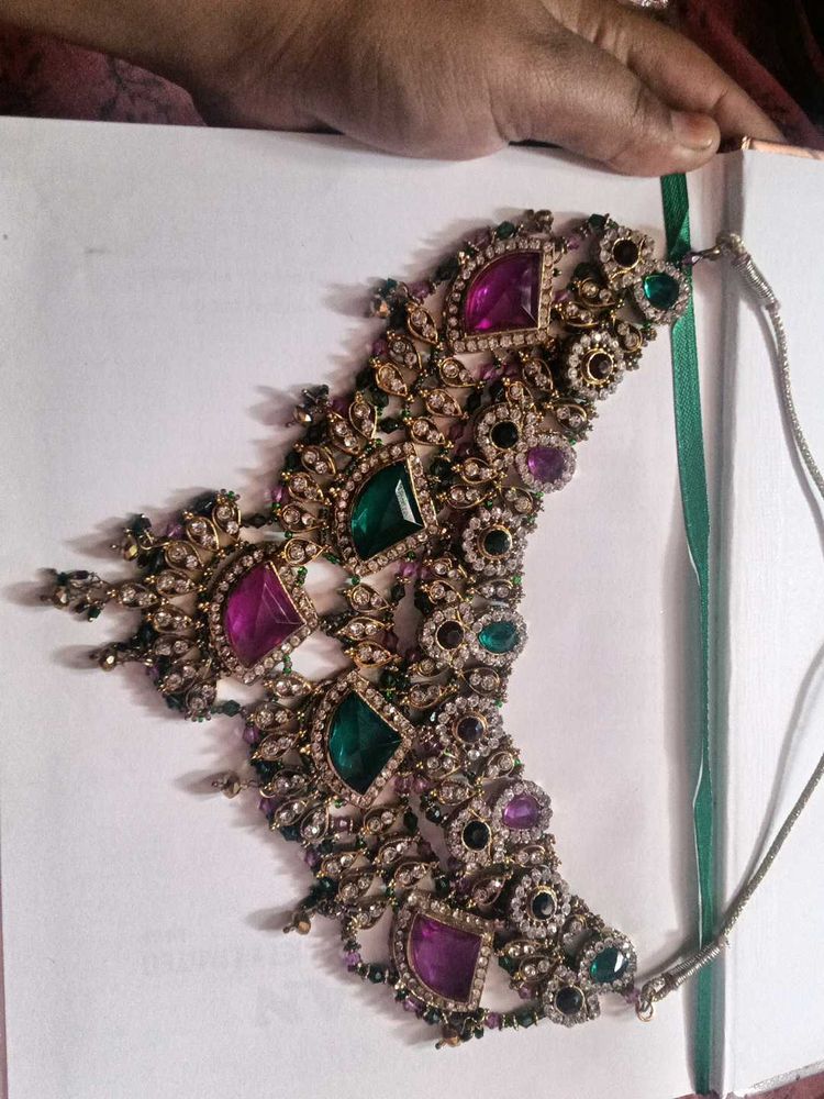 (Jodha ) Stunning Indian Necklace Set with Gems