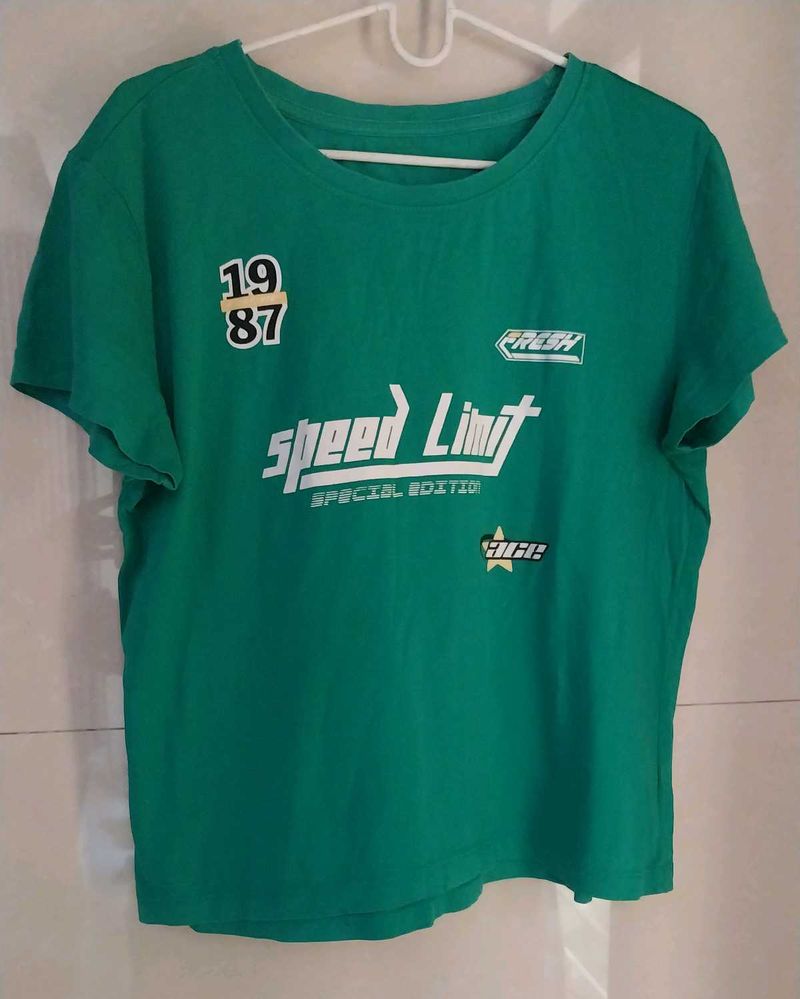 Green "Speed Limit" Graphic T-Shirt