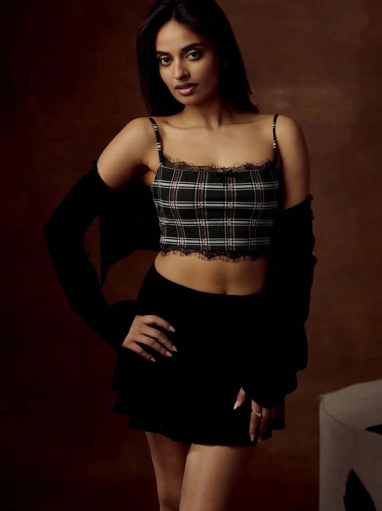 Lea clothing co Chic Plaid Crop Top with Lace Trim