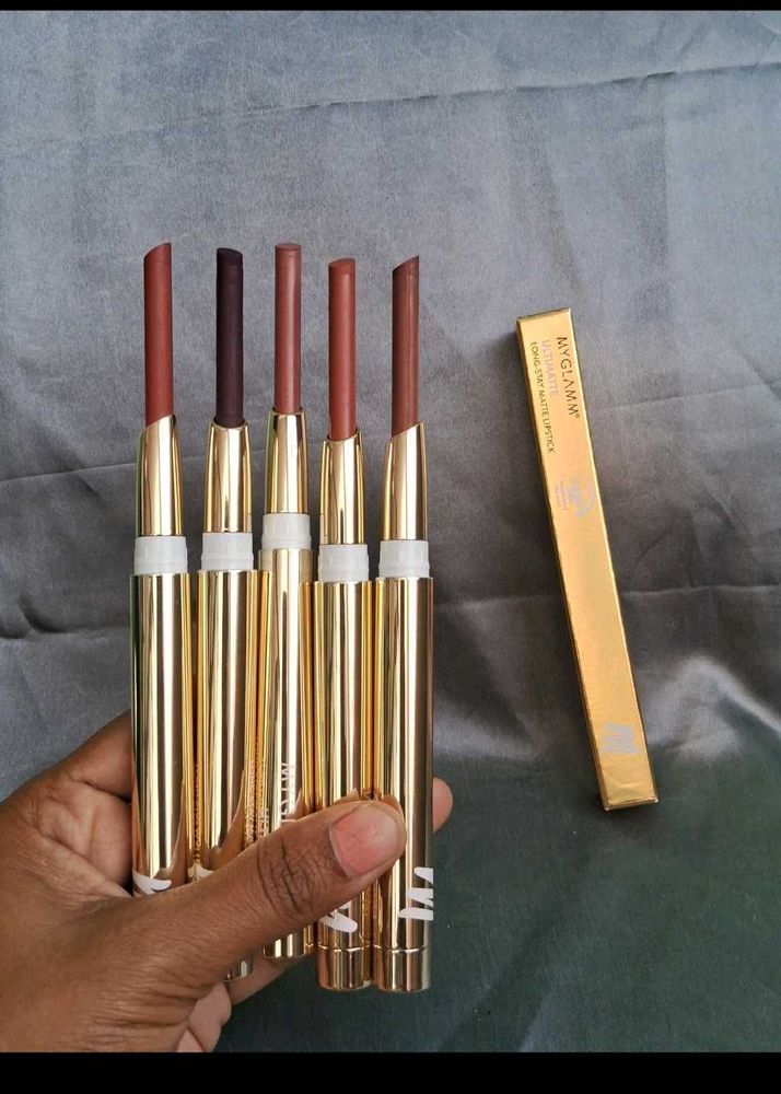 MyGlamm Ultimate Long Stay Lipsticks