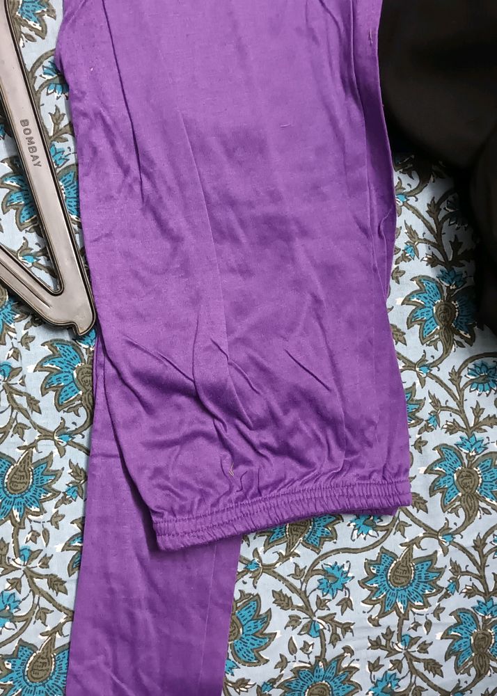Purple leggins