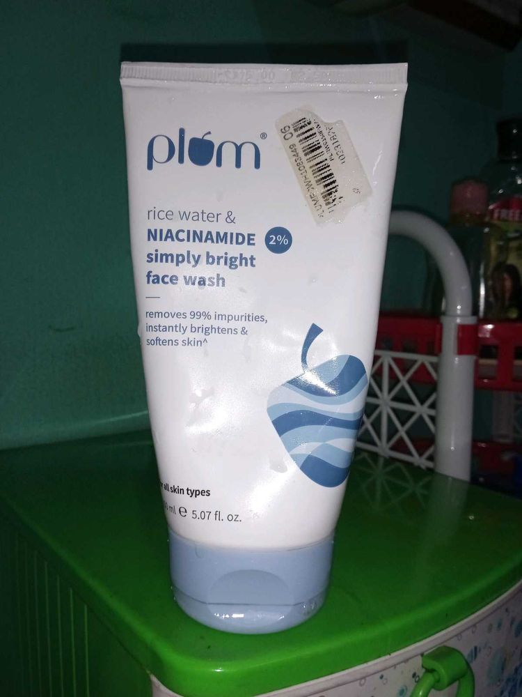 Plum Rice Water &amp; Niacinamide Face Wash