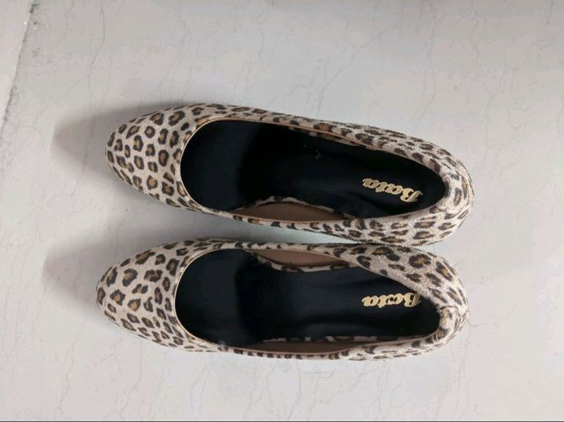 FIXED Price -Bata heels