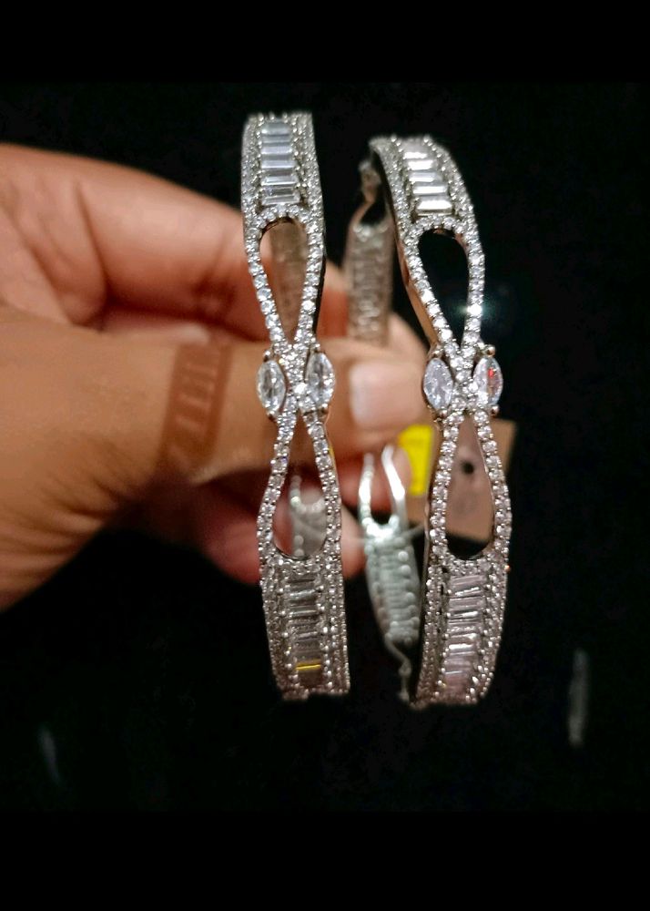 Ad Bangles