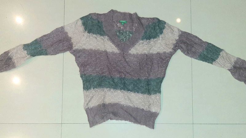 💗 BENETTON Soft Luxe Fuzzy Knit Sweater