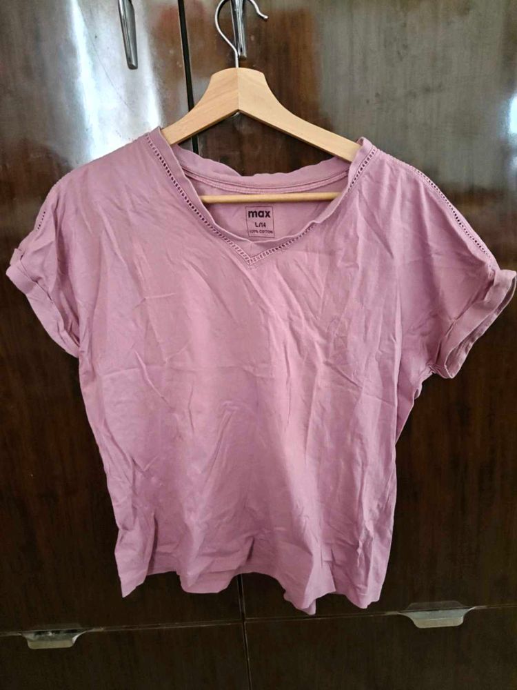 Max Women's Casual V-Neck T-Shirt