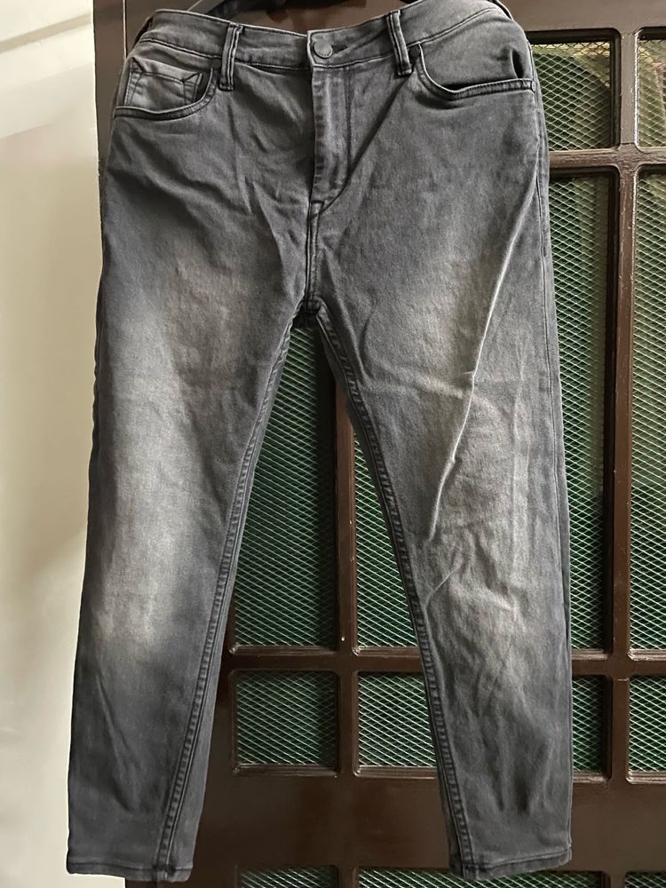 Here &amp; Now Charcoal Faded Jeans | Tapered fit