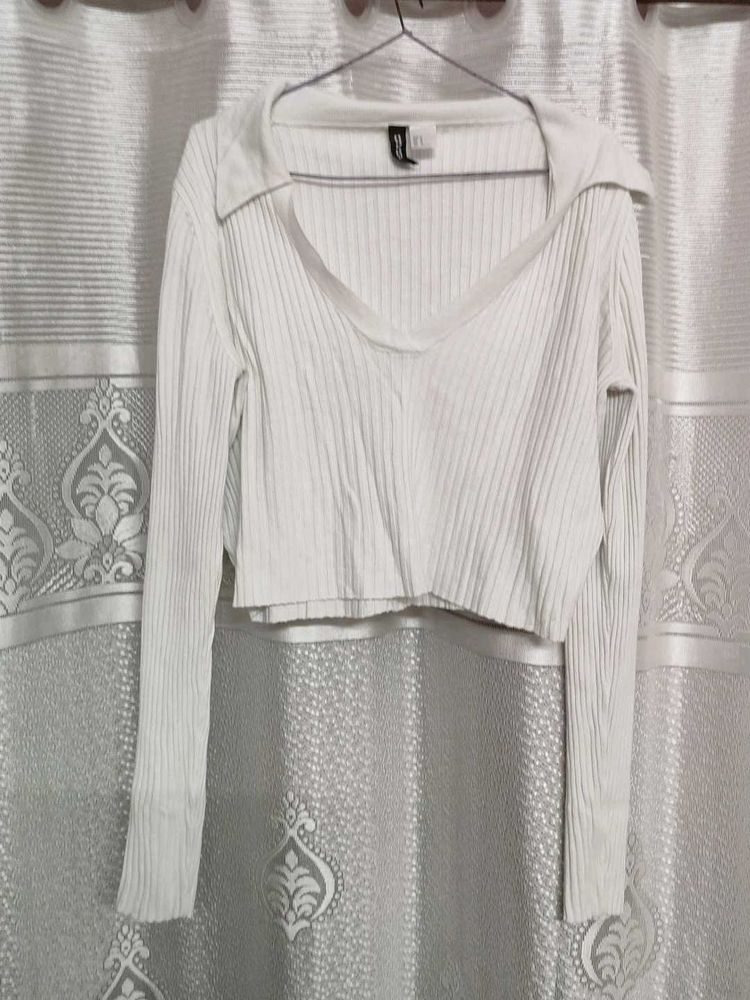 White Ribbed Collared Crop Top