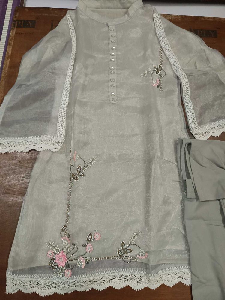 tissu fabric kurti with handwork
