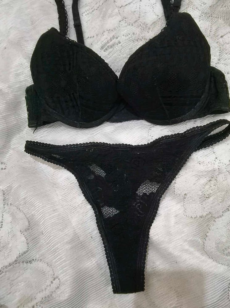 Black Lace Bra and Thong Set
