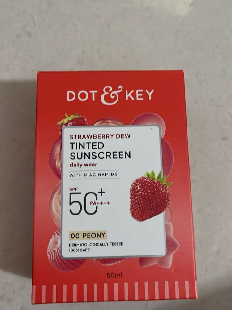 DOT &amp; KEY Tinted Sunscreen SPF 50 shade 00