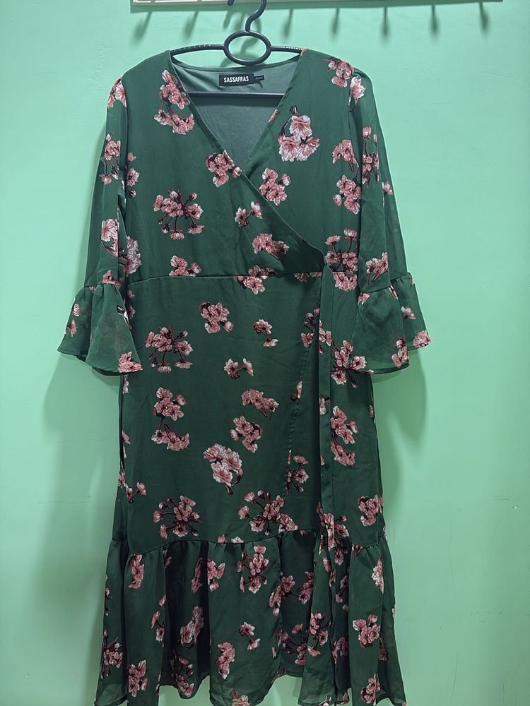 Chic Floral Wrap Dress