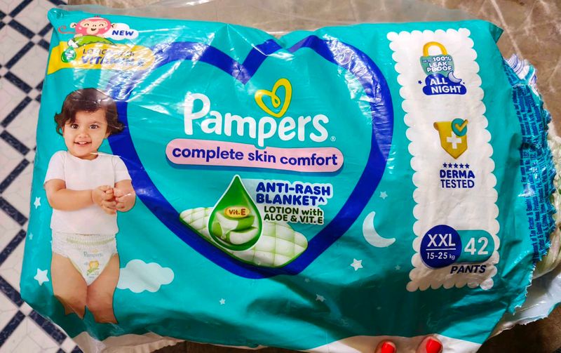28 XXL Pampers Pants Diapers
