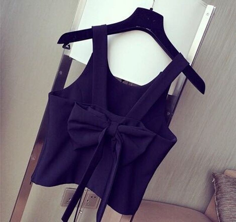 Dressberry Cute Navy Blue Top &amp; Floral Short Set