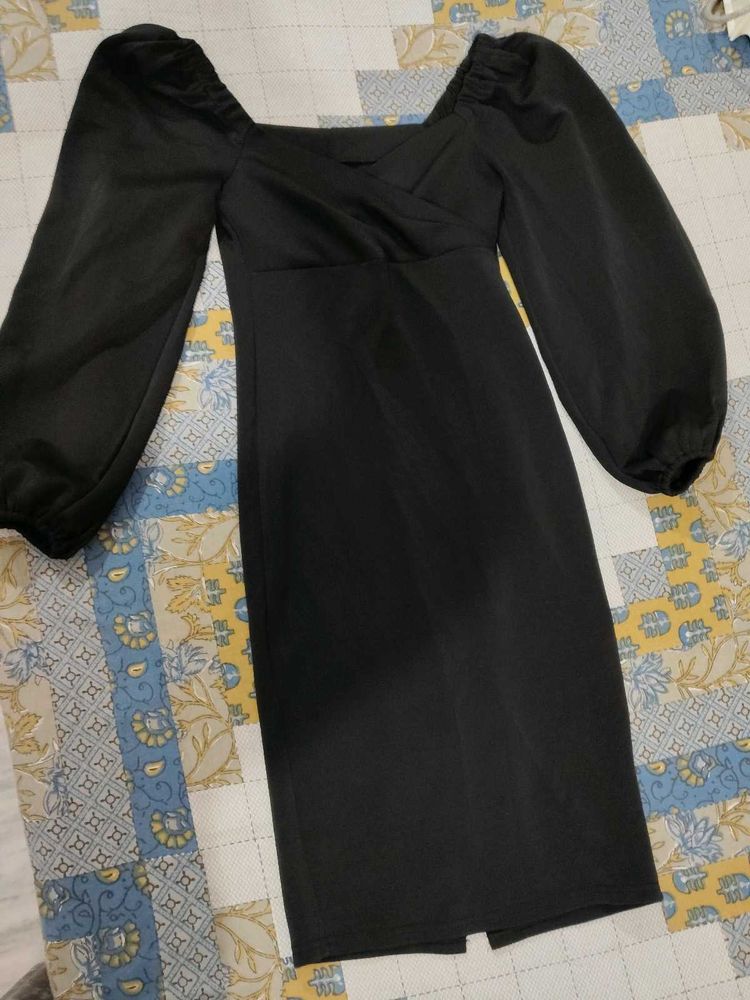 Chic Black Puff Sleeve Midi Dress