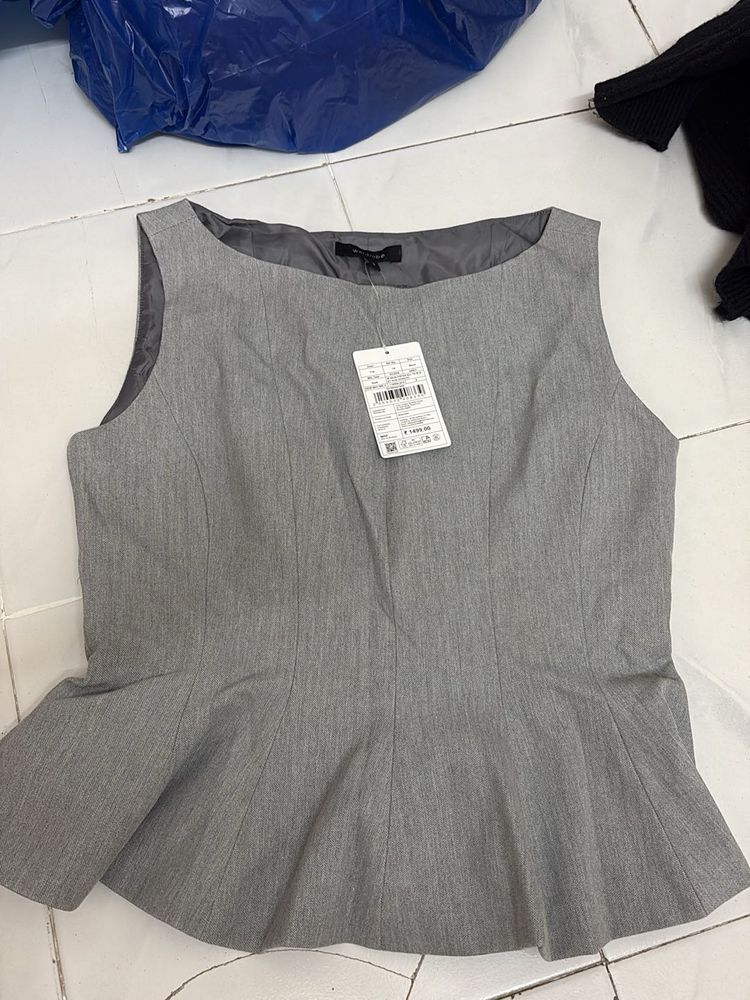 S and M sizes-Elegant Grey Peplum Top