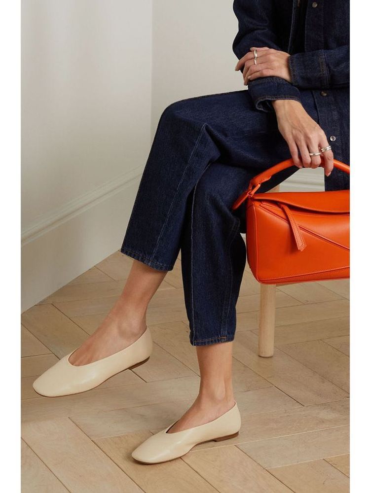 H&amp;M Stylish Cream Ballet Flats