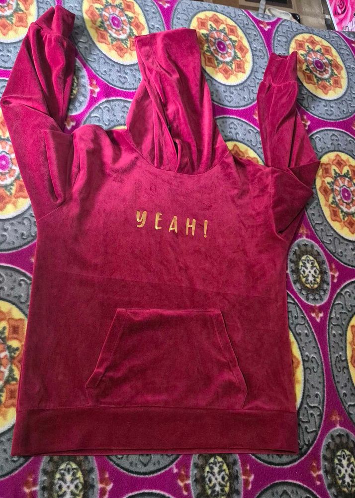 Velvet Hoodie "YEAH!"