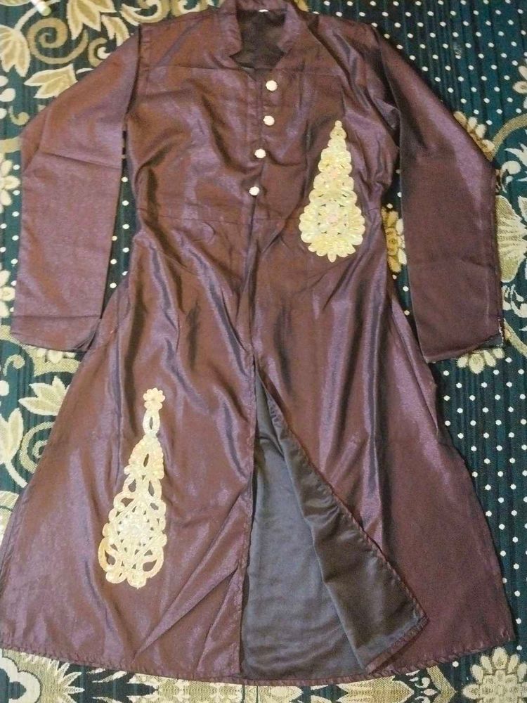 Elegant Embroidered Kurta with pajama