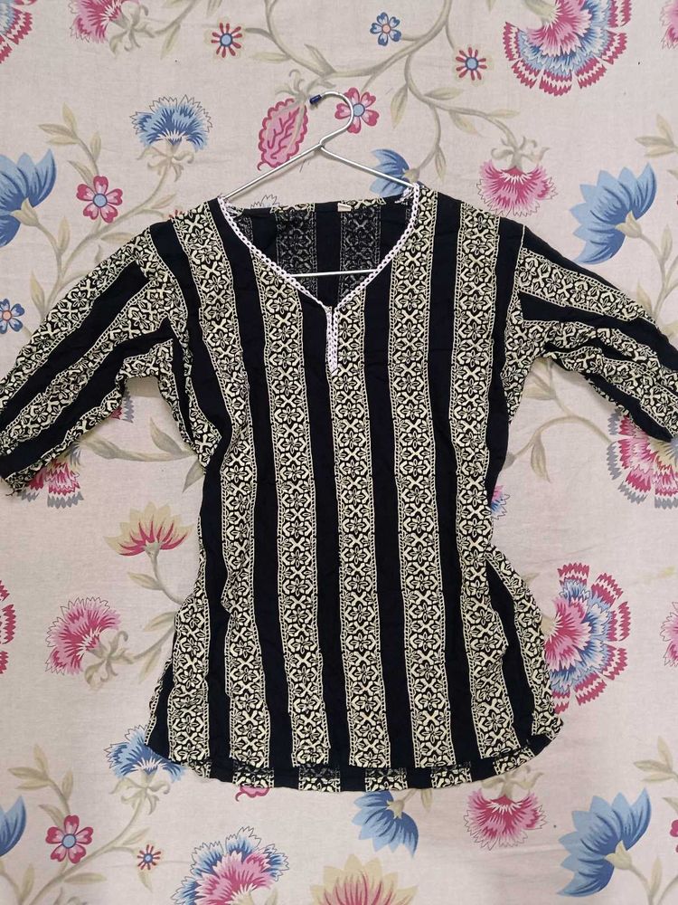 Stylish Striped Ethnic Kurta