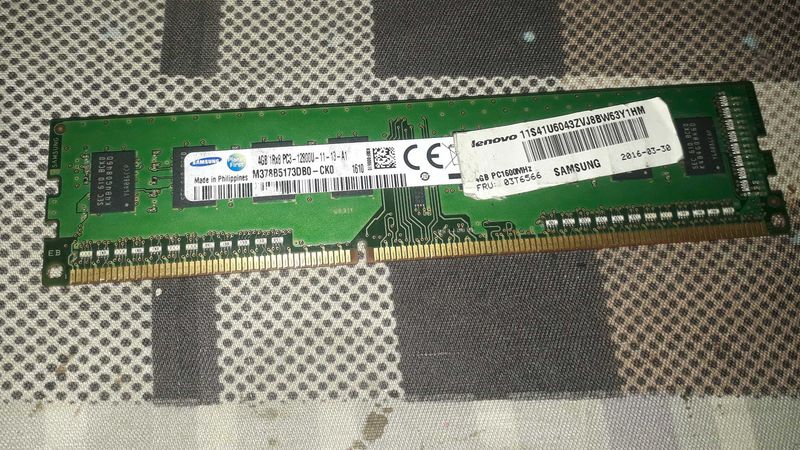 SAMSUNG DDR3 4GB RAM