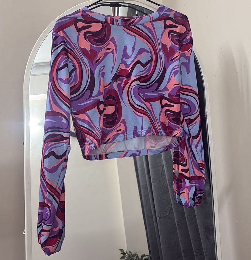 Retro Swirl Print Long Sleeve Crop Top