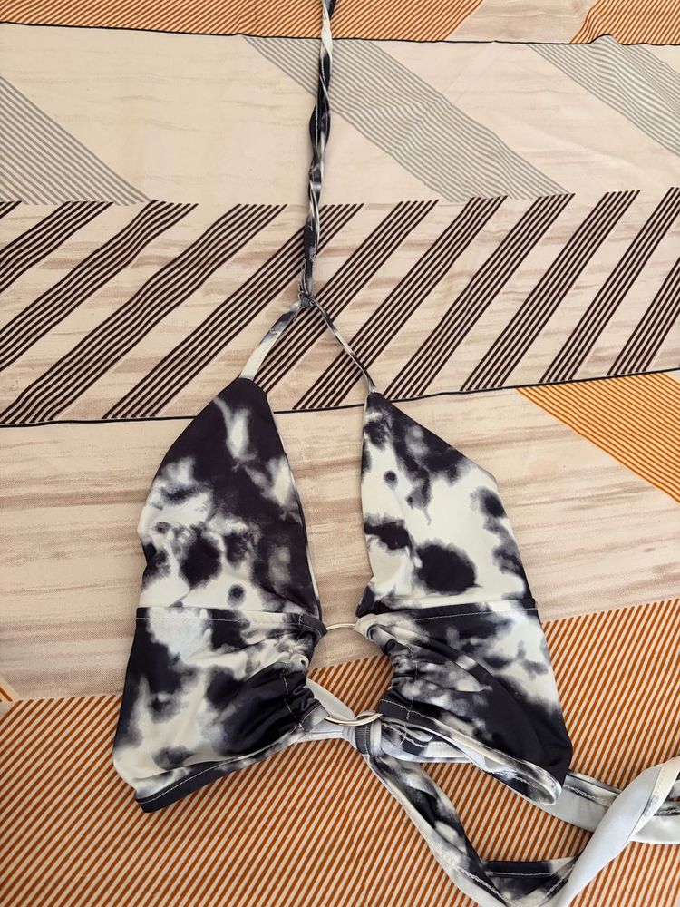 Stylish Tie-Dye Halter Bikini Top