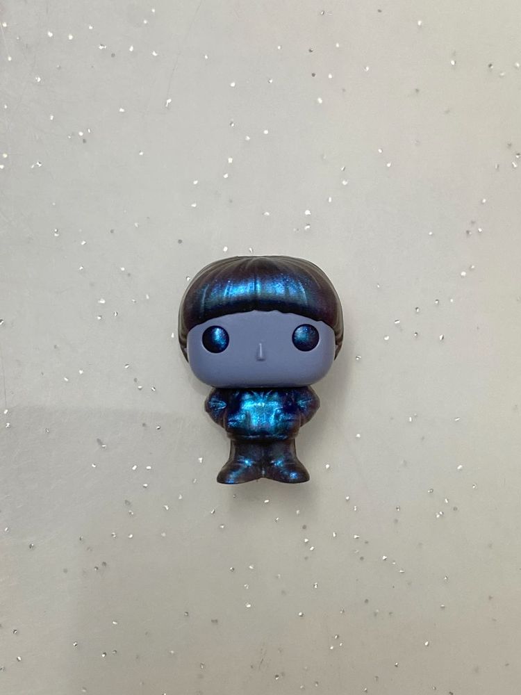 Upside Down Will l Kinder joy Stranger things toys