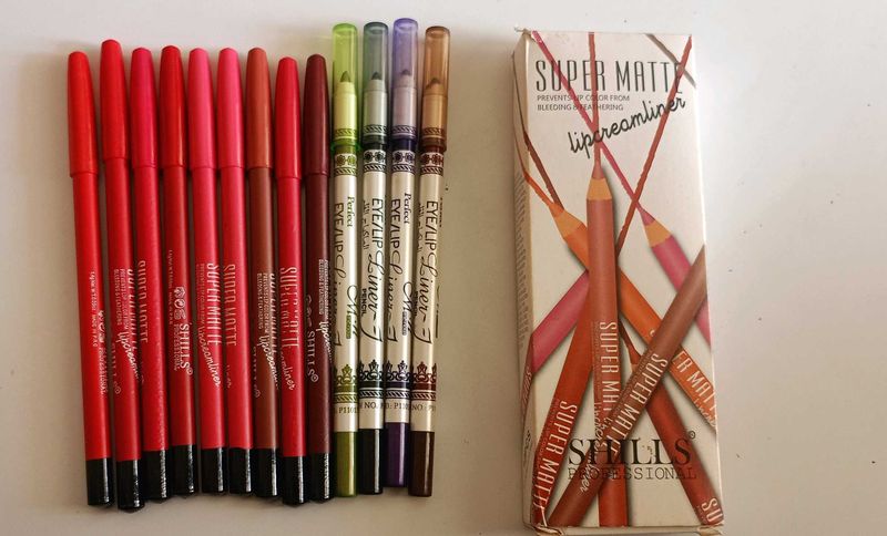 Super Matte Lip Liner Pencils - Set of 13.