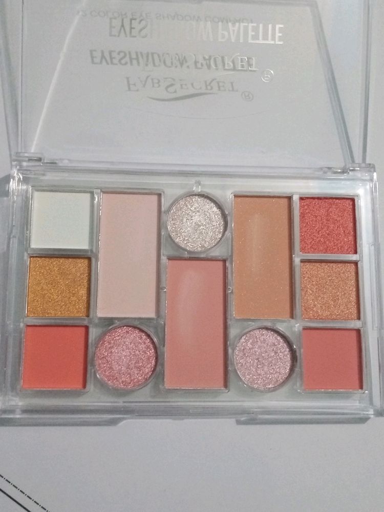 12 Shades Nude EyeshadowPalette