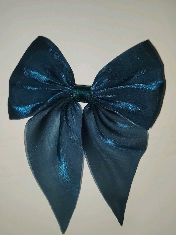 Elegant Teal Hair Bow