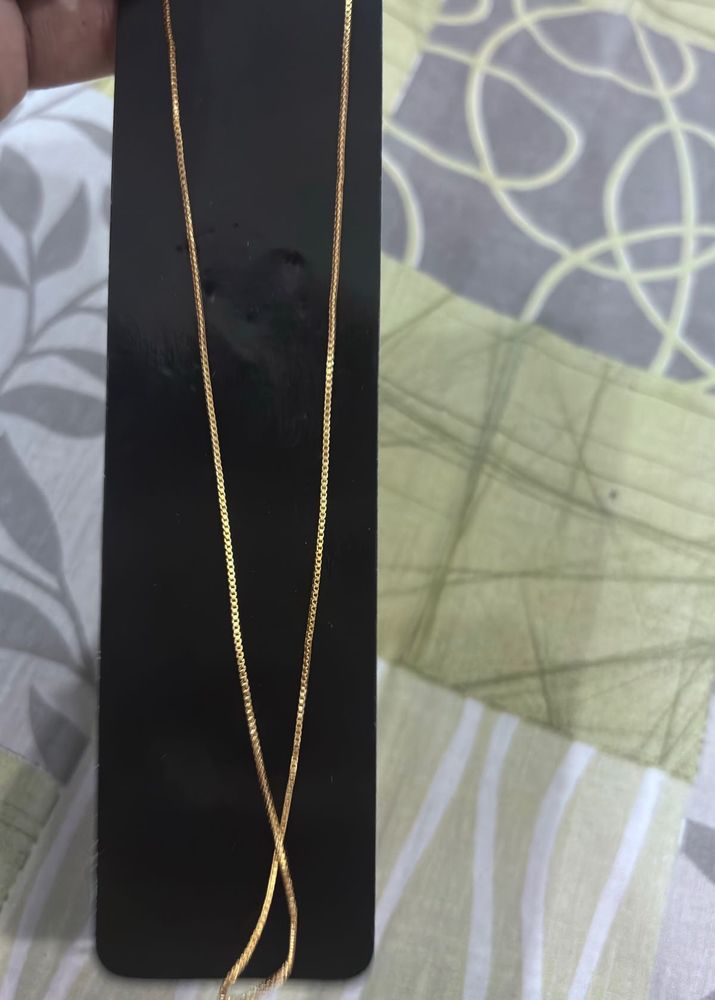 2 pc Elegant Necklace with Sparkling Stones