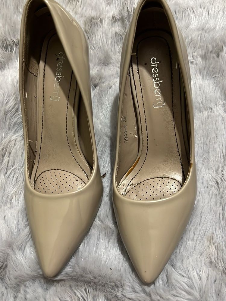 Dresberry sling back heels