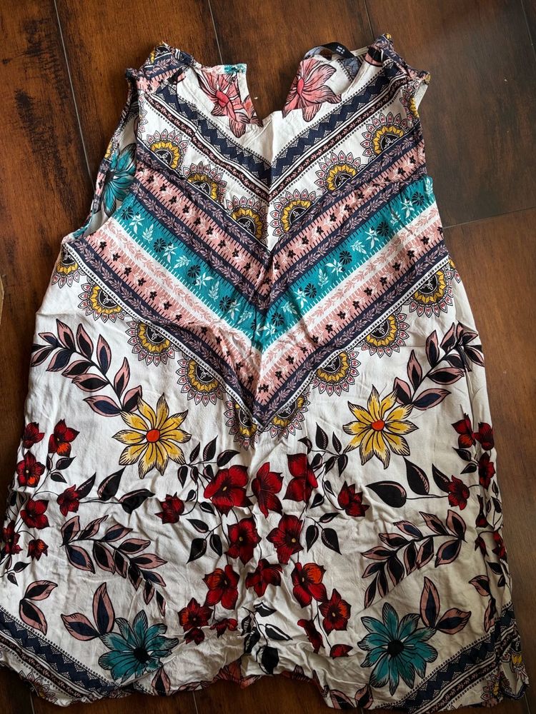 Floral Sleeveless Top- size S