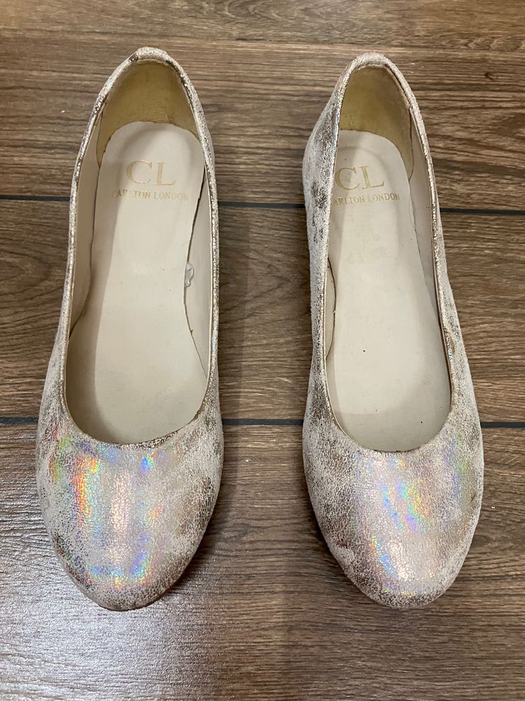 Carlton London Shoes