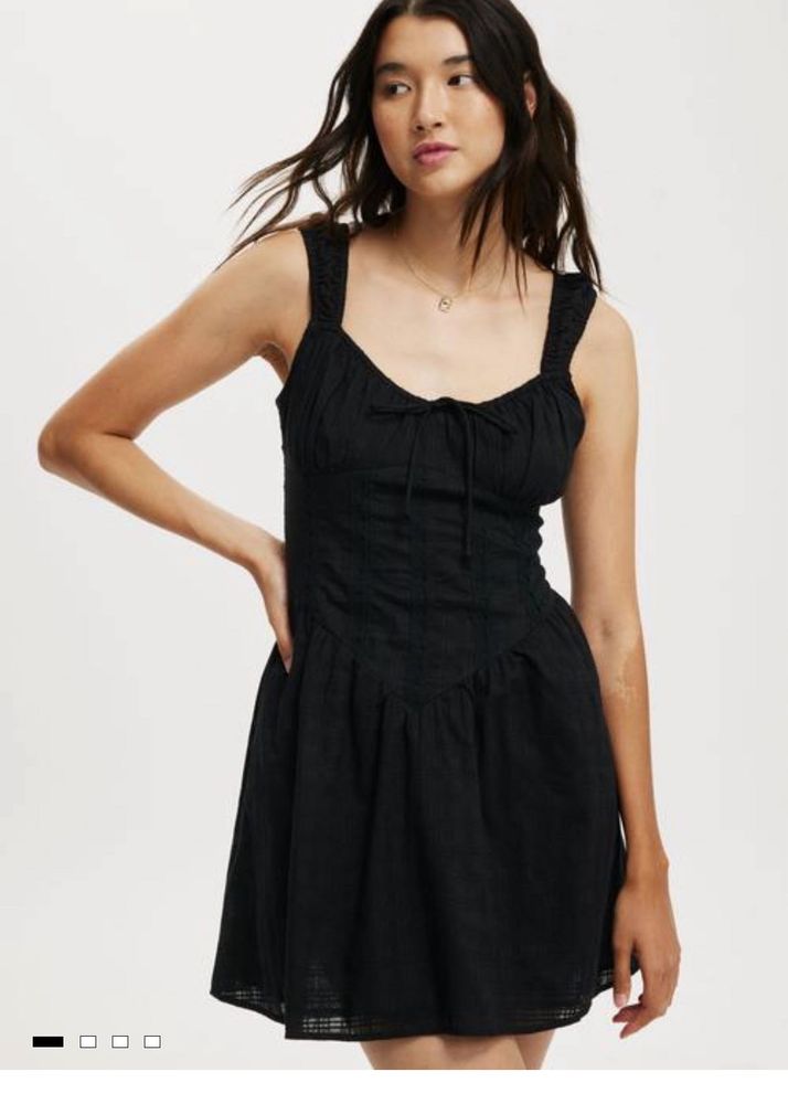 Flowy Black Midi Dress