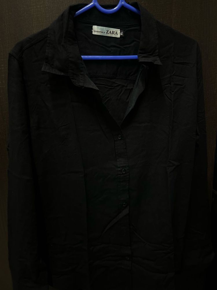 Zara Black Collared Button-Up Shirt