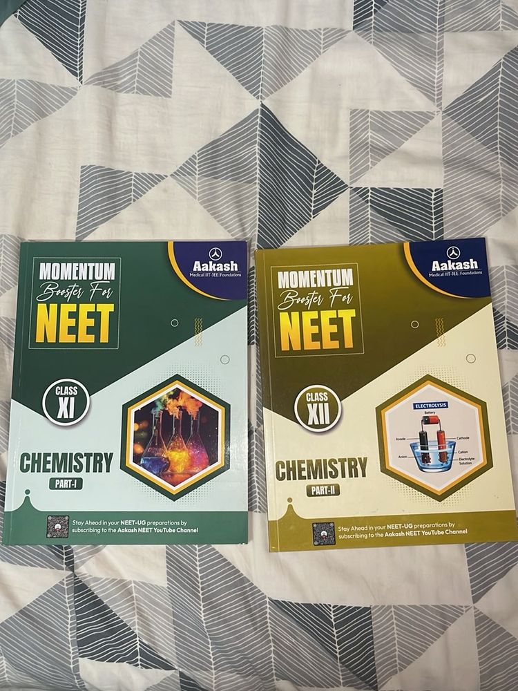 Aakash Momentum Booster NEET Chemistry Books