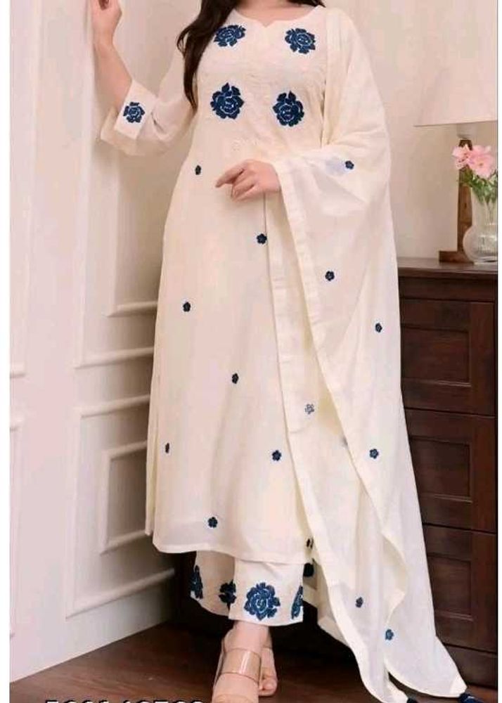 Elegant Cream Kurta Set with Blue Embroidery
