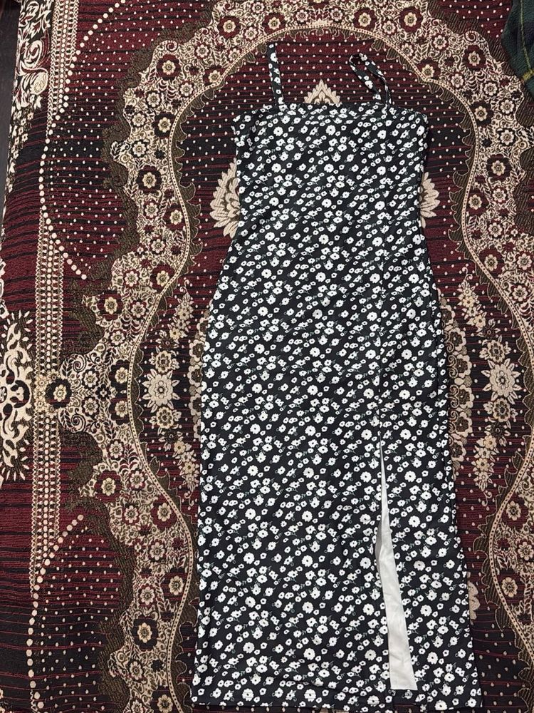 Black &amp; White Floral Print Maxi Dress