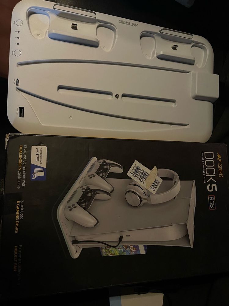 Ant Esports Dock 5 RGB for PS5